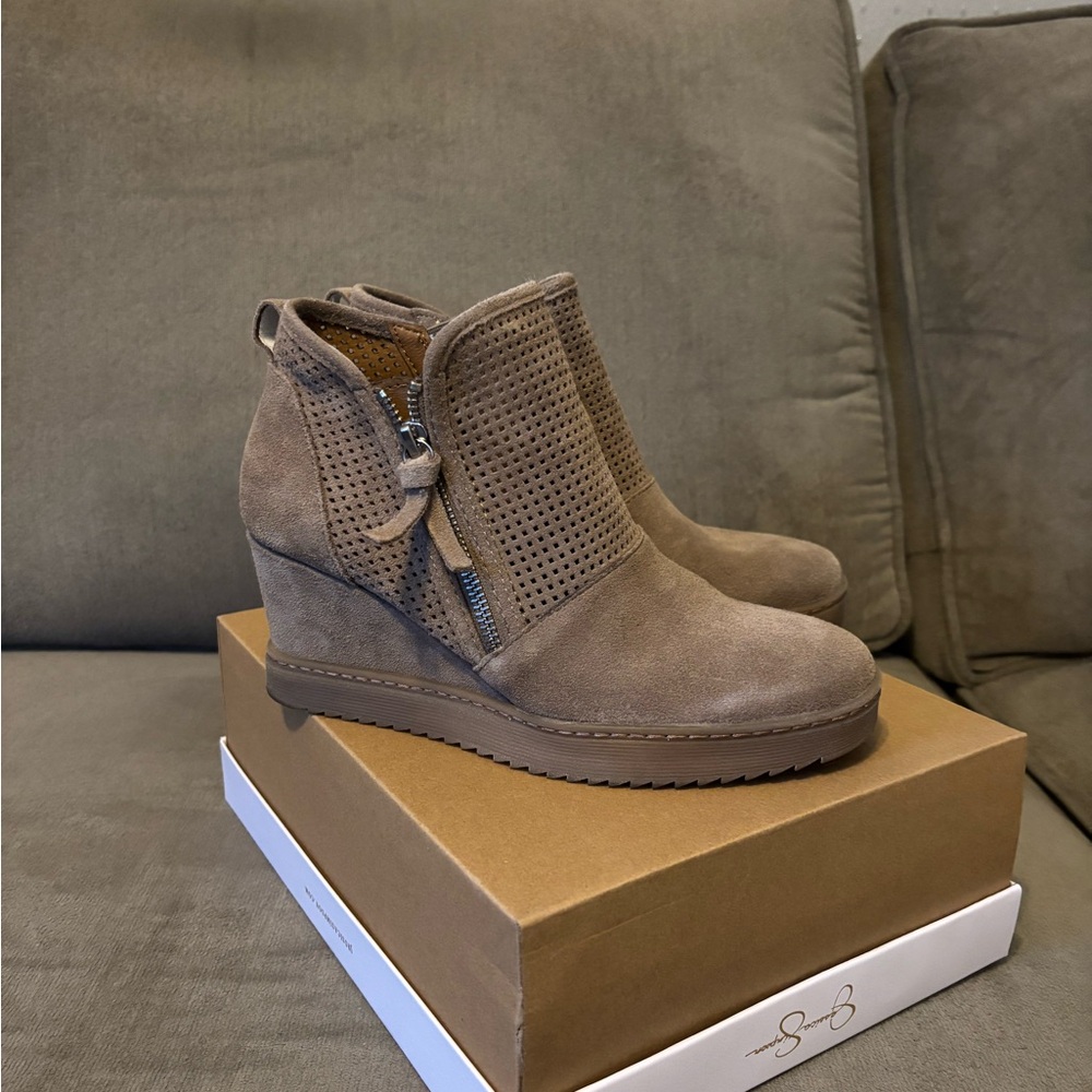 Sofft bellview Wedge Ankle Boots